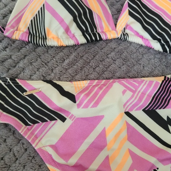 Stylish Multicolor Bikini Set - Picture 4 of 10